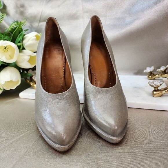 Authentic Givenchy Oyster Grey Leather Platform Heels EUC - Picture 12 of 15